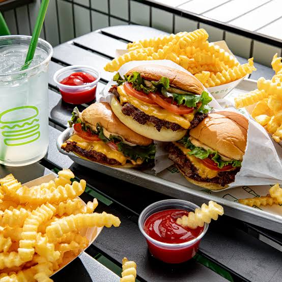Hambúrguer do Shake Shack no mercado brasileiro